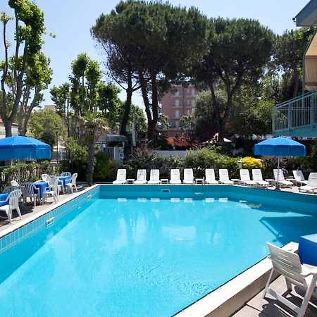 Hotel Metropolitan Bellaria-Igea Marina Bagian luar foto