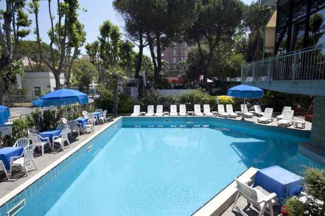 Hotel Metropolitan Bellaria-Igea Marina Bagian luar foto