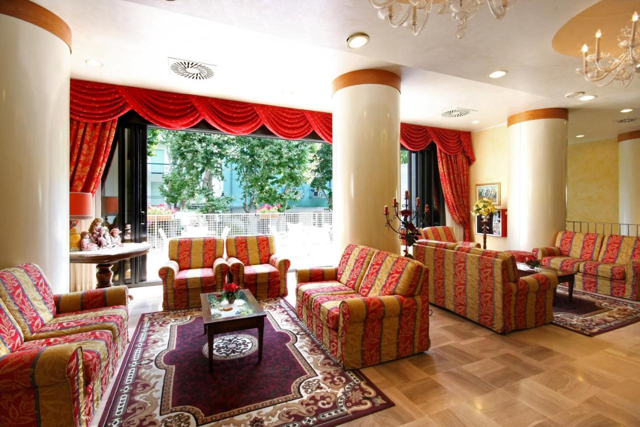 Hotel Metropolitan Bellaria-Igea Marina Bagian luar foto